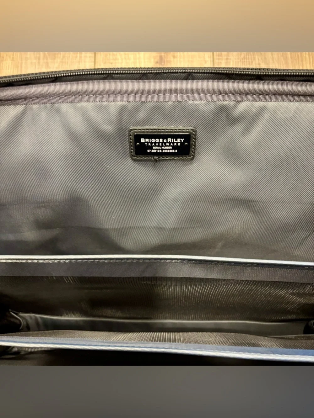 Briggs & Riley Large Travel Brief - Picture 12 of 13